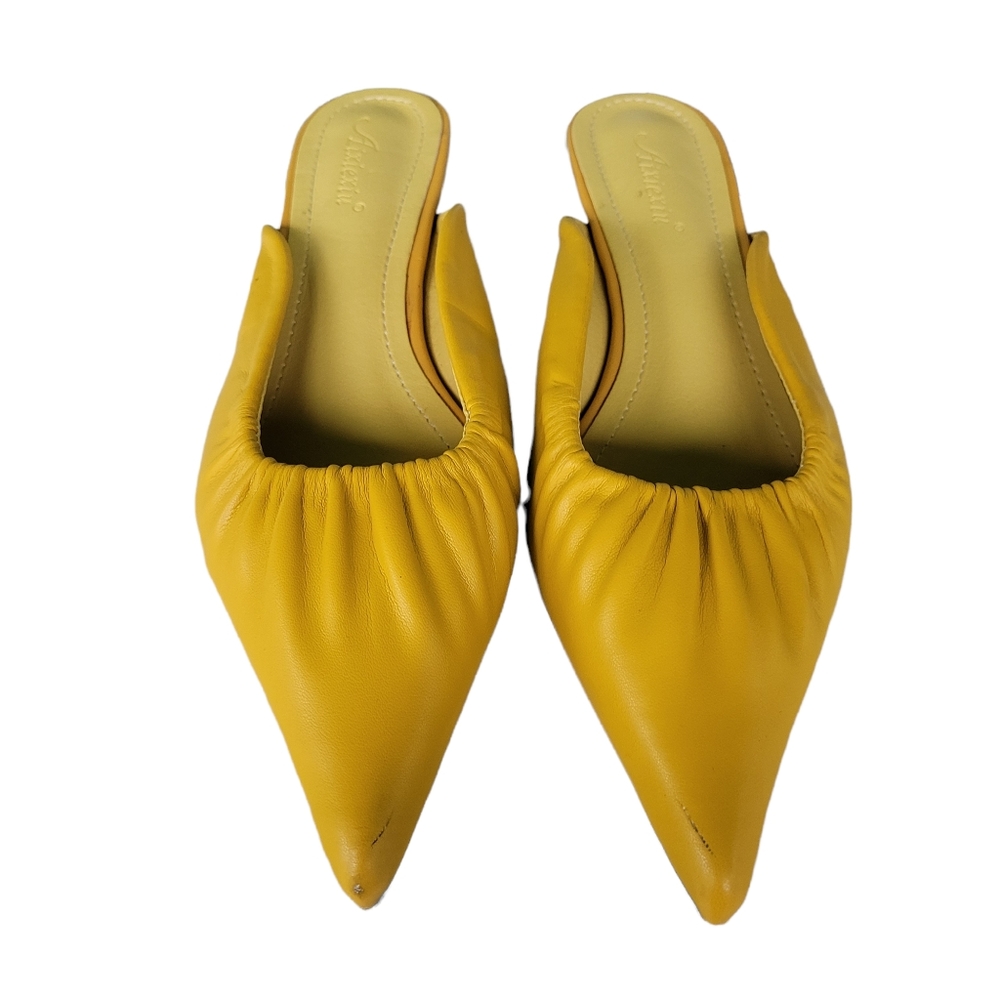 Aixiexiu yellow mule heels
